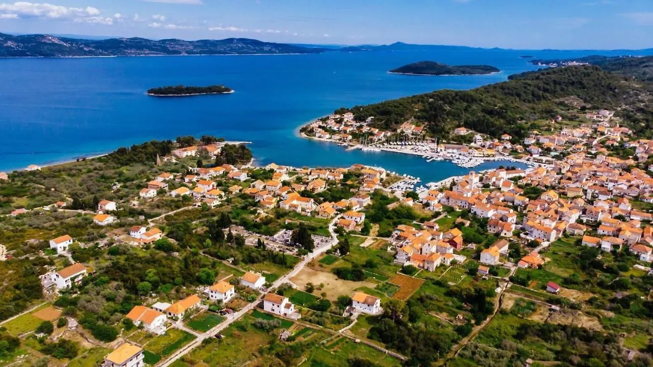 Roko Opacac Veli Iz,Otok Iz Apartment
