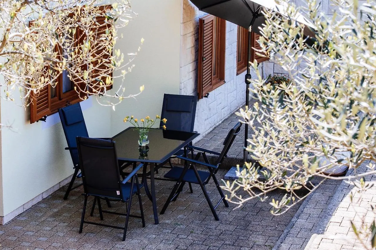 Roko Opacac Veli Iz,Otok Iz Apartment 0*,