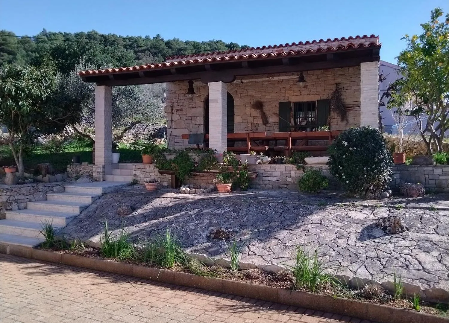 Roko Opacac Veli Iz,Otok Iz Apartment 0*,  Croatia